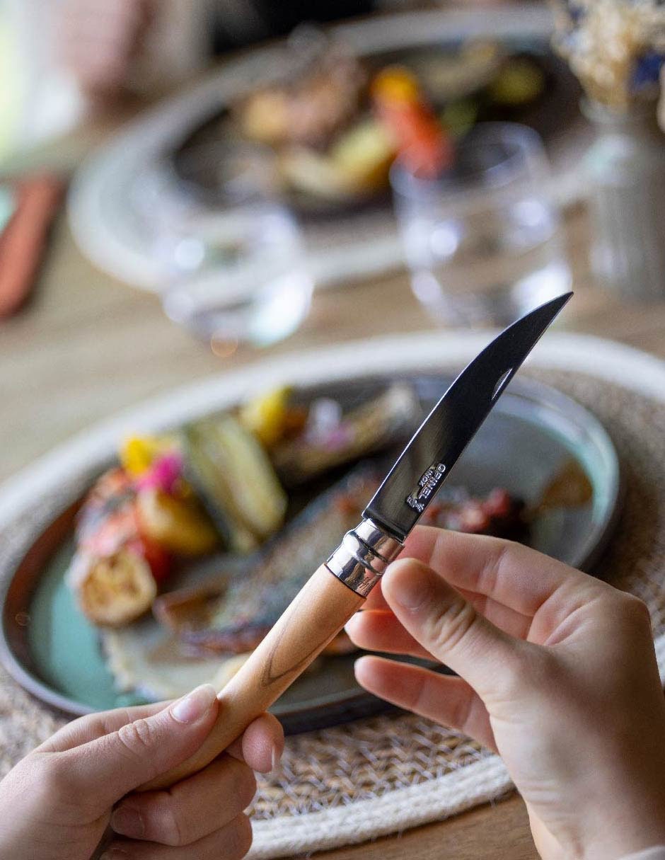 Cuchillo de carne de bolsillo de madera de olivo