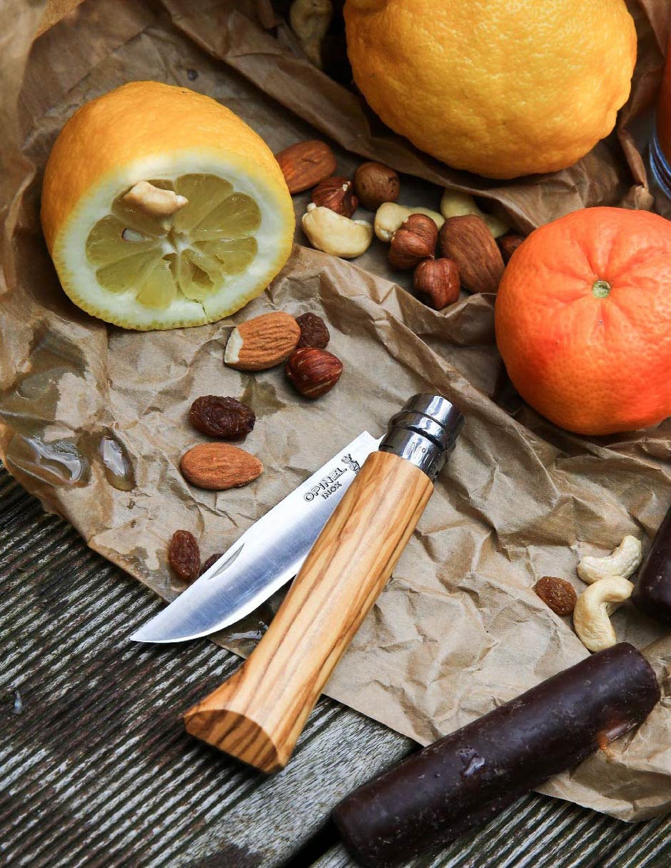 Navaja de madera de olivo con funda elegante