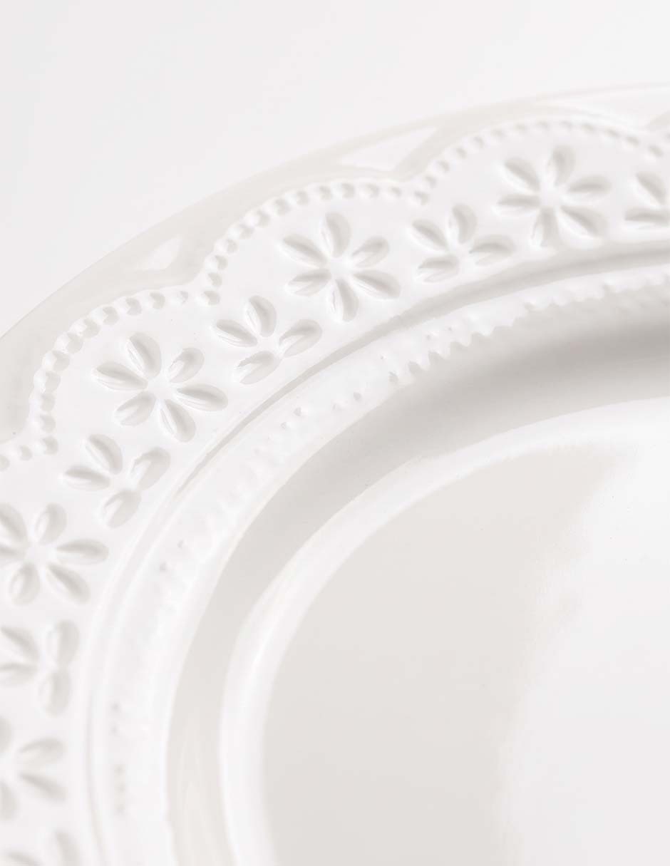 Plato trinche Lacy de porcelana 4